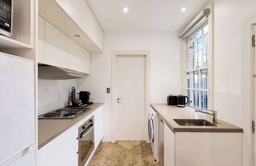 Woolloomooloo House | Heritage Charm | Free Parking | 5min Finger Wharf