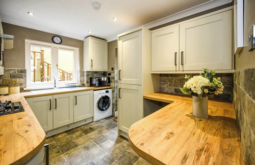 Trehafod House | Heritage Cottage Rhondda Valley by STAE-Homes