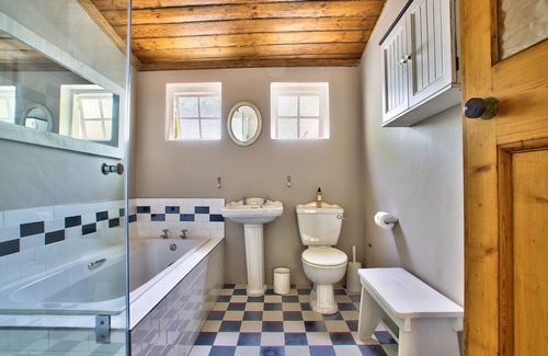 Newlands Cottage | Heritage Cottage beautifully renovated using original features with modern