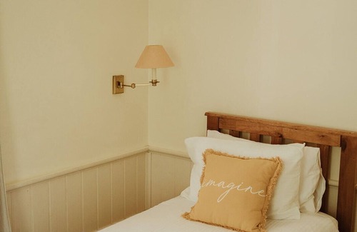 Grose Vale Other | Heritage Farmhouse With Fireplace and Pool