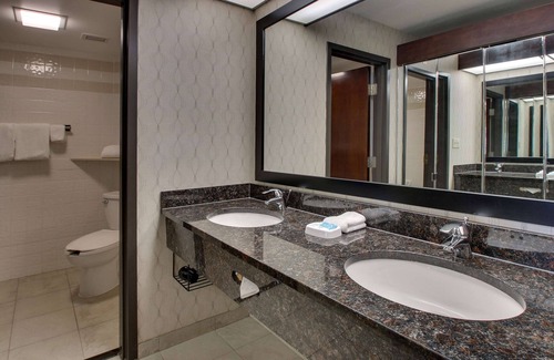 The Woodlands Hotel | Heritage Inn & Suites The Woodlands, Trademark by Wyndham