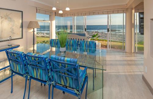 Hermanus House | Hermanus Haven, entire home, on the sea, private pool, secure