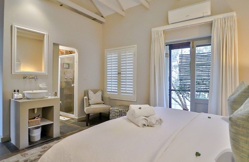 Hermanus Bed & Breakfast | Hermanus Lodge on the Green
