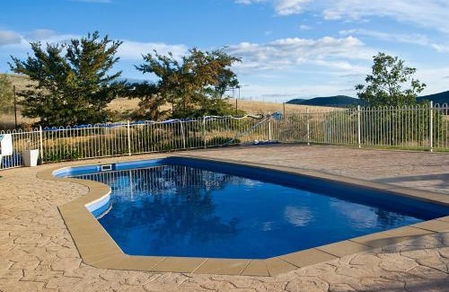 Wellington Hotel | Hermitage Hill Country Retreat