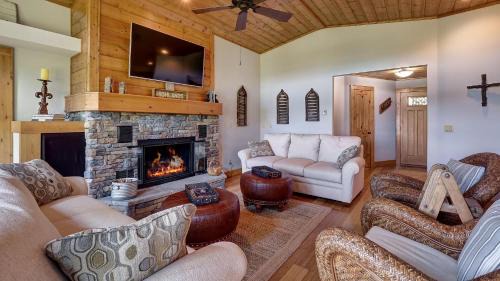 Mirror Lake House | Hermitage