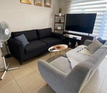 Los Angeles Apartment | Hermosa casa amoblada dos dormitorios mas dos baños