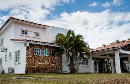 Nueva Gorgona Villa | Hermosa Casa de Playa