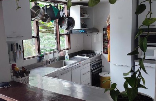 Robledo House | Hermosa Casita Vertical