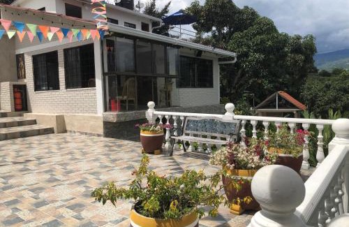Anapoima Villa | Hermosa Finca en Anapoima Villa Esmeralda