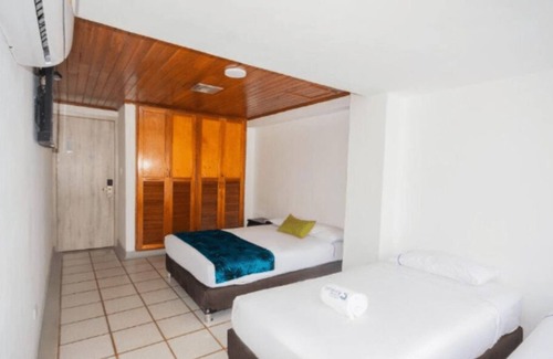 El Rodadero Hotel | Hermosa Habitacion Superior Multiple Para 5 Personas En El Rodadero