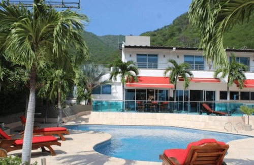 Taganga Hotel | Hermosa Habitacion Superior Triple En Playas De Taganga