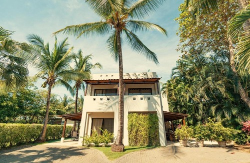 Playa Hermosa House | Hermosa Palms Casa 23B -3BD - Bruno Casalvolone