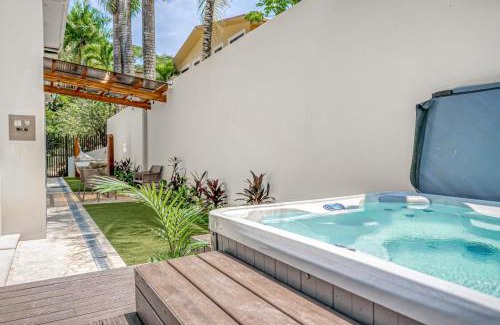 Jaco Apartment | Hermosa Wave D1 & D2