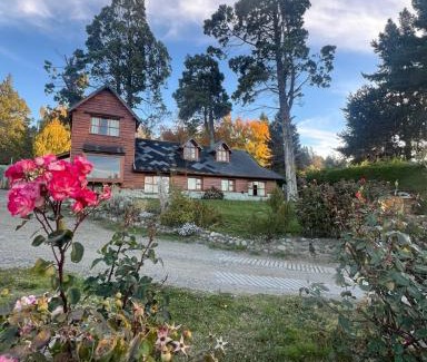 San Carlos de Bariloche Apartment | Hermosas Cabañas frente con vista al Nahuel Huapi