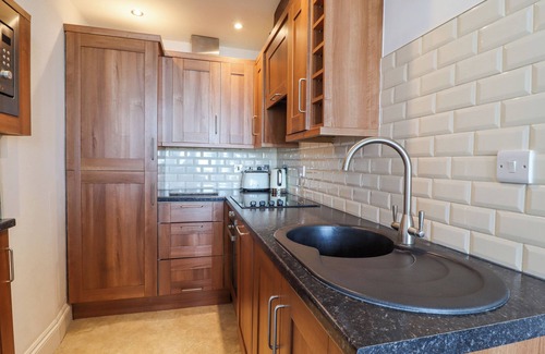 St Ives Cottage | Heron