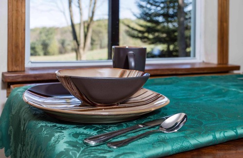 Lakeville Cottage | Heron Hill at Secluded Cabins