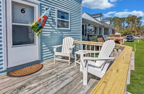 Chincoteague House | Heron Landing - In town, coastal cottage!