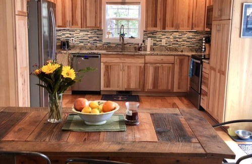 Long Beach House | Heron's Hideaway - Davis Canal fishing dock & kayak launch - dog friendly