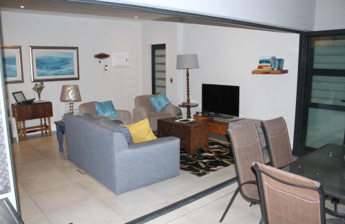 Lake Brenton Apartment | Heron's View - lagoon views and solar power @Lake Brenton, Knysna