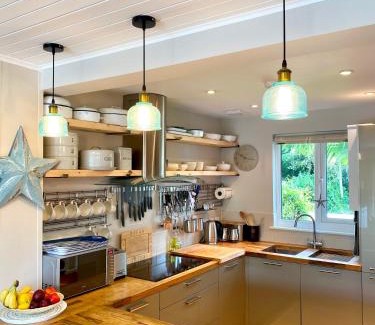 South Cerney House | Herons Hideout