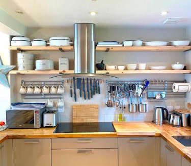 South Cerney House | Herons Hideout