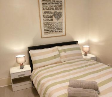 Greenwich Apartment | Heronsgate GH009