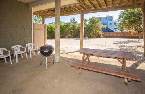 Sandbridge House | Hess