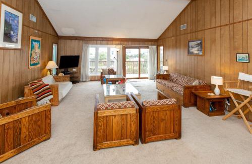 Sandbridge House | Hess