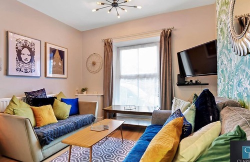 Londonderry House | Hestia House
