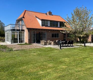 Oostkapelle Villa | Het Landhuis