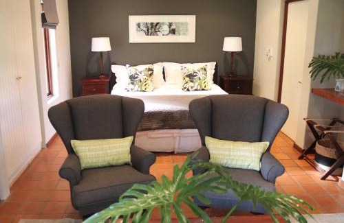 White River House | Heuglins Lodge