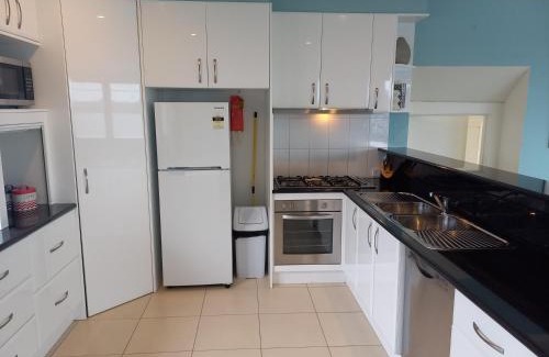 Lakes Entrance Hotel | Heyfield Motel and Apartments