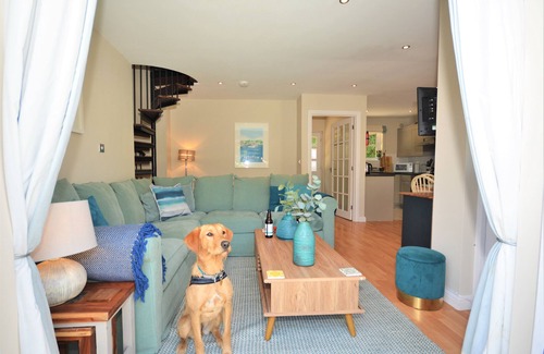 Little Petherick House | Heylyn - Two Bedroom House, Sleeps 4