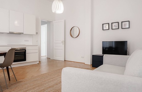 Matzleinsdorf Apartment | HeyMi Apartments Zentagasse
