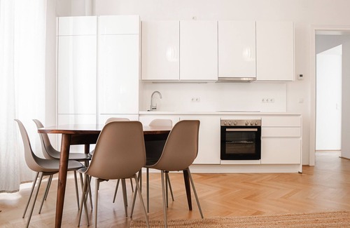 Matzleinsdorf Apartment | HeyMi Apartments Zentagasse