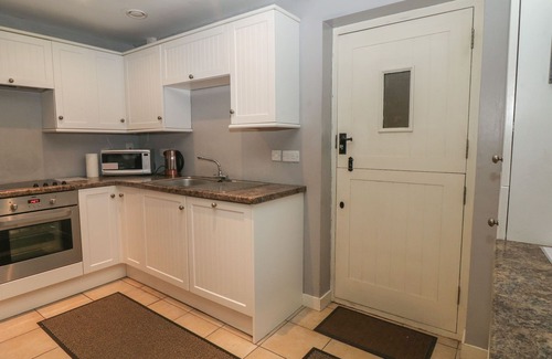 Farley Cottage | HEYTHROP, family friendly, with open fire in Farley Near Alton Towers