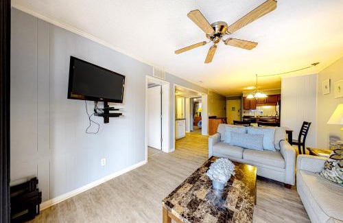 Folly Field Apartment | HH Beach & Tennis 10A
