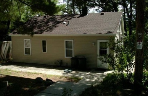 Lake Delton Cottage | Hiawatha Haus on Lake Delton