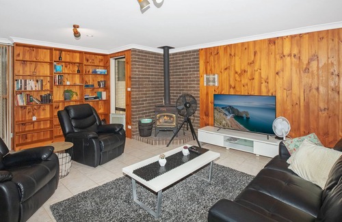 Tuncurry House | Hibiscus 9 - Waterfront Home!