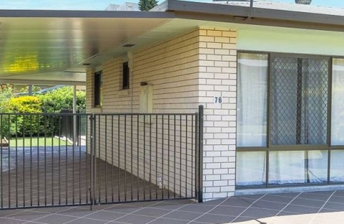 Urangan House | Hibiscus Holiday Home