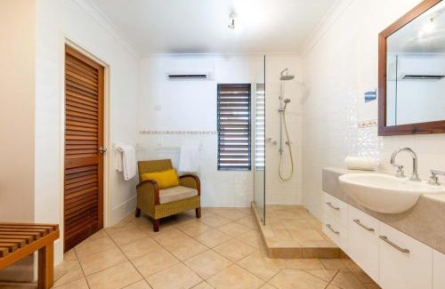 Port Douglas Apartment | Hibiscus POOL VIEW Villa 49a