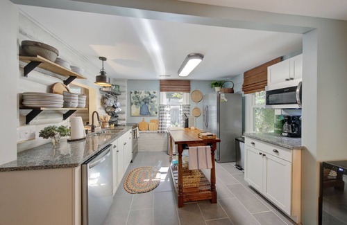 Gerton House | Hickory Creek Hideaway - A cozy mountain cabin