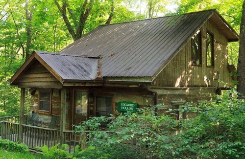 Logan Cabin | Hickory Hollow Cabin