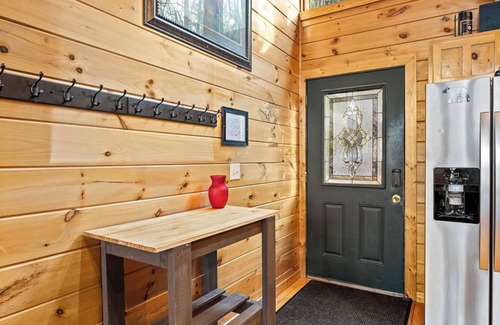 Gatlinburg - Pigeon Forge Cabin | Hickory Hollow Lodge