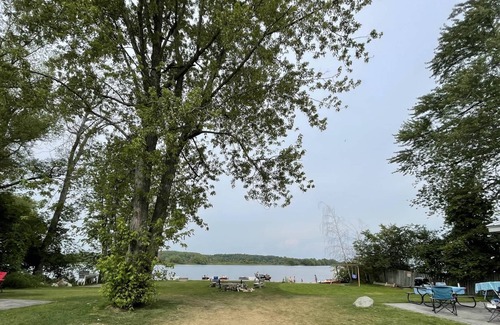 Trent Hills House | Hickory Waterfront Cottage # 3
