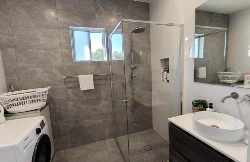 Kingsgrove House | Hidden 2 Bedroom Getaway in Kingsgrove