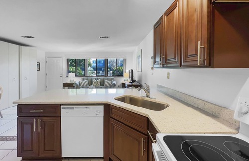 Seagrove Beach Condo | Hidden Beach Villas - 111 - Studio villa by RedAwning
