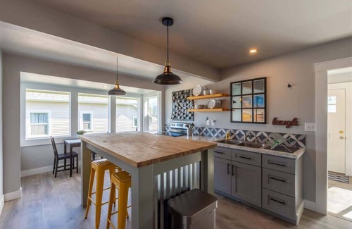 Port Angeles Cottage | Hidden Chicken Remodeled, charming, pet friendly