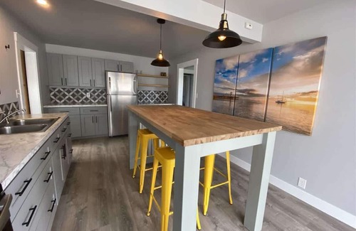 Port Angeles Cottage | Hidden Chicken Remodeled, charming, pet friendly