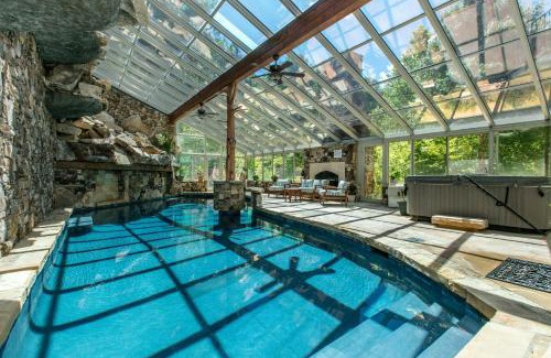 Rutherfordton House | Hidden Cove